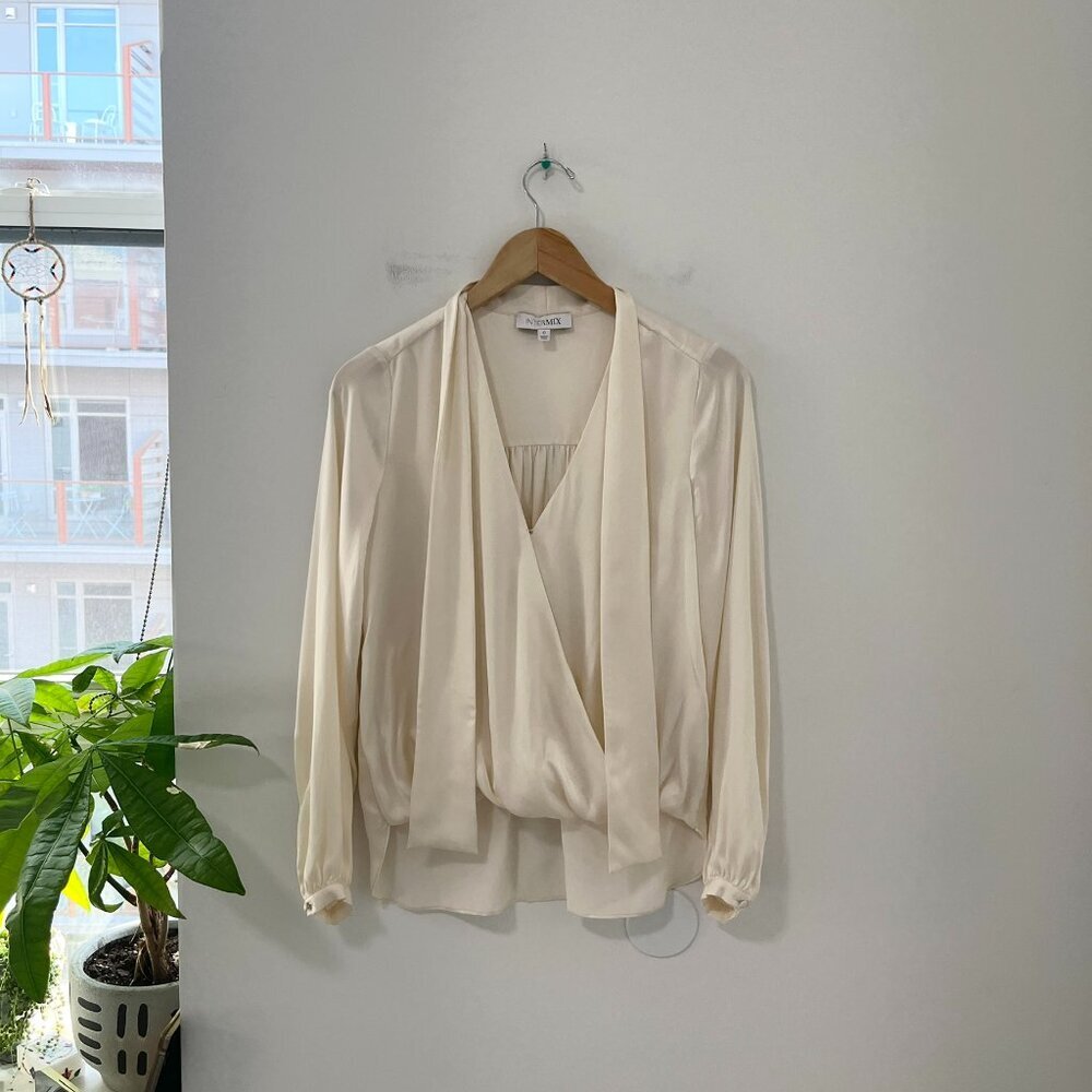 Intermix Ivory Silk Neck Tie Long Sleeve Blouse Size 0